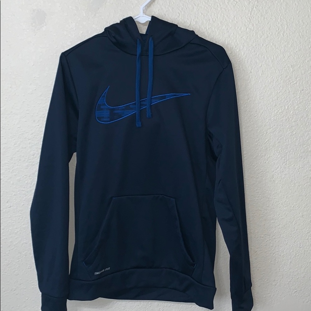 Nike therma fit hoodie